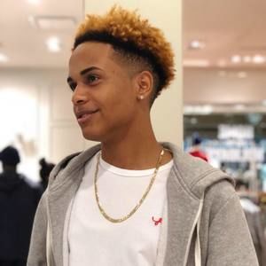 Meet your Posher, Kyle